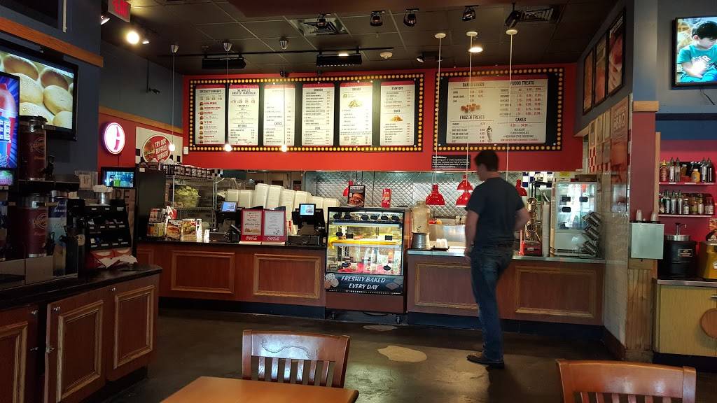 Fuddruckers | restaurant | 819 Ellsworth Dr, Silver Spring, MD 20910, USA | 2404505990 OR +1 240-450-5990