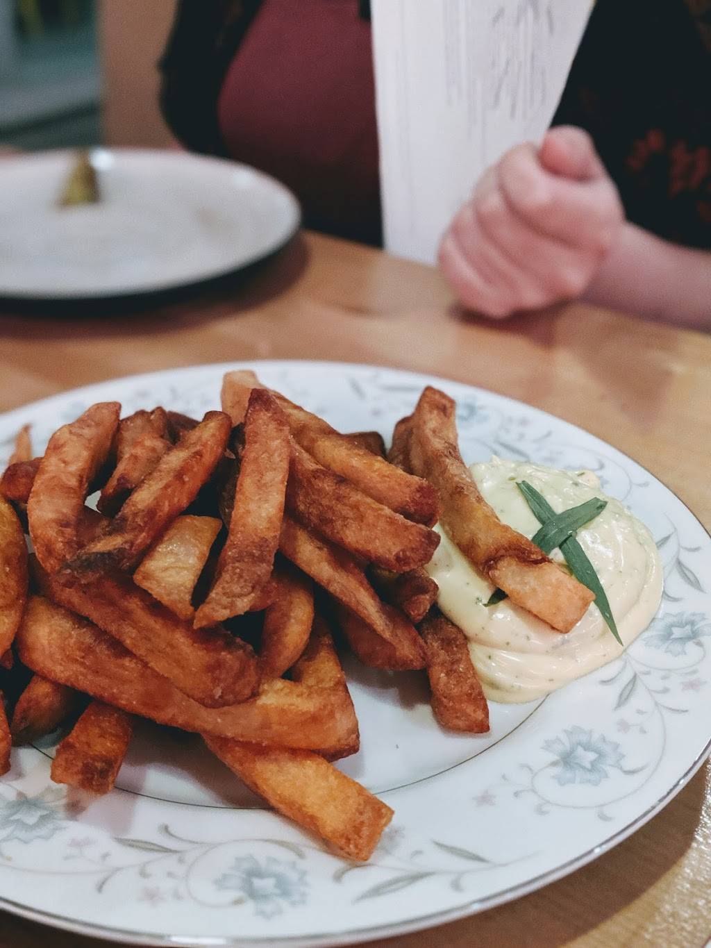 Little Star Restaurant | restaurant | 420 W Main St, Charlottesville, VA 22903, USA | 4342522502 OR +1 434-252-2502