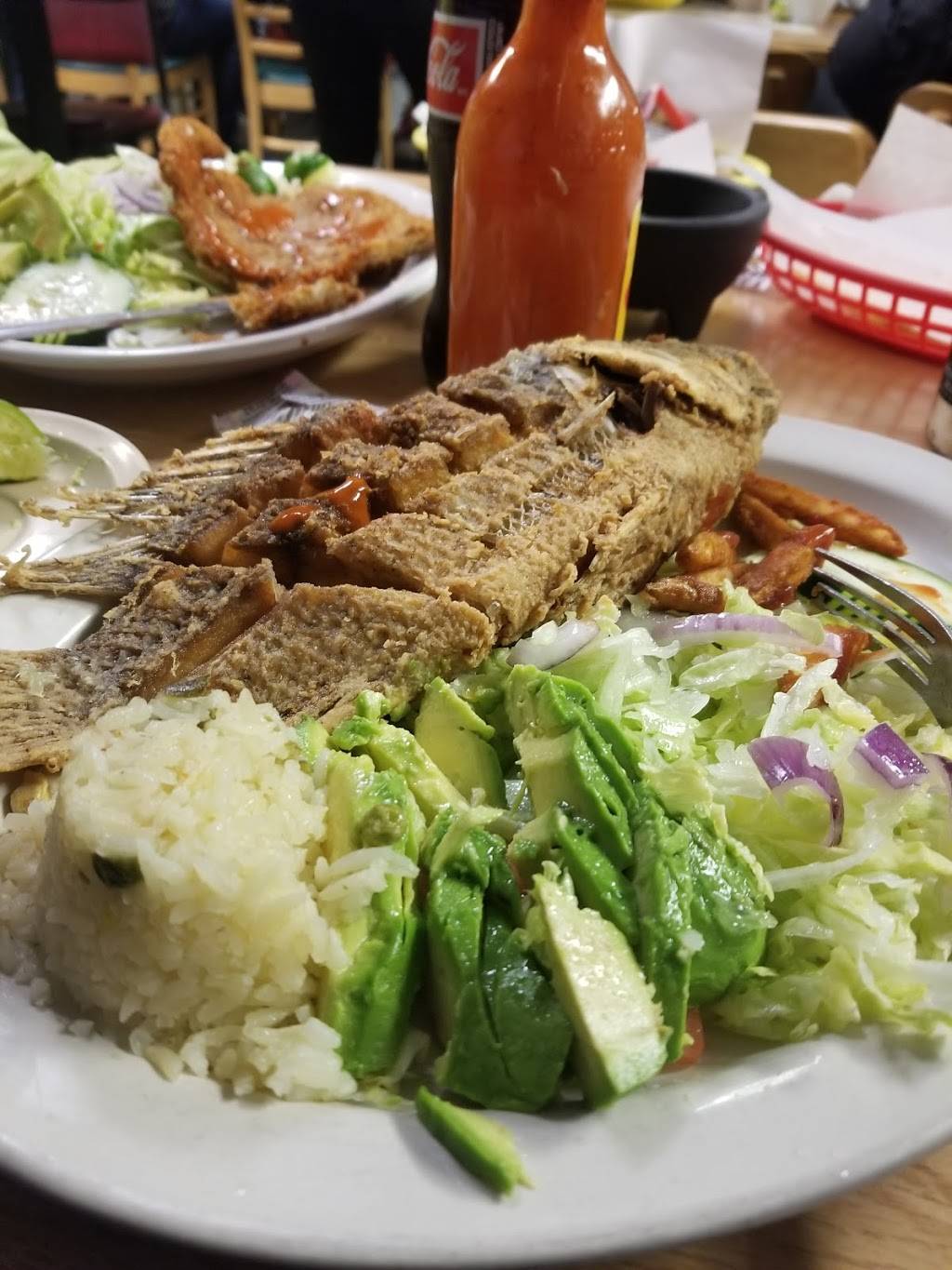 Mariscos Lindo Nayarit | restaurant | 139 W Kemper Rd, Springdale, OH 45246, USA | 5139544510 OR +1 513-954-4510
