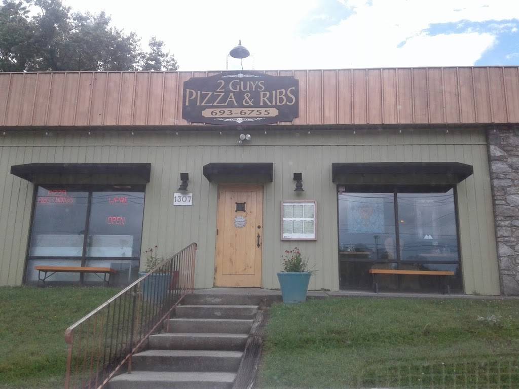 Two Guys Pizza & Ribs | restaurant | 1307 7th Ave E, Hendersonville, NC 28792, USA | 8286936755 OR +1 828-693-6755
