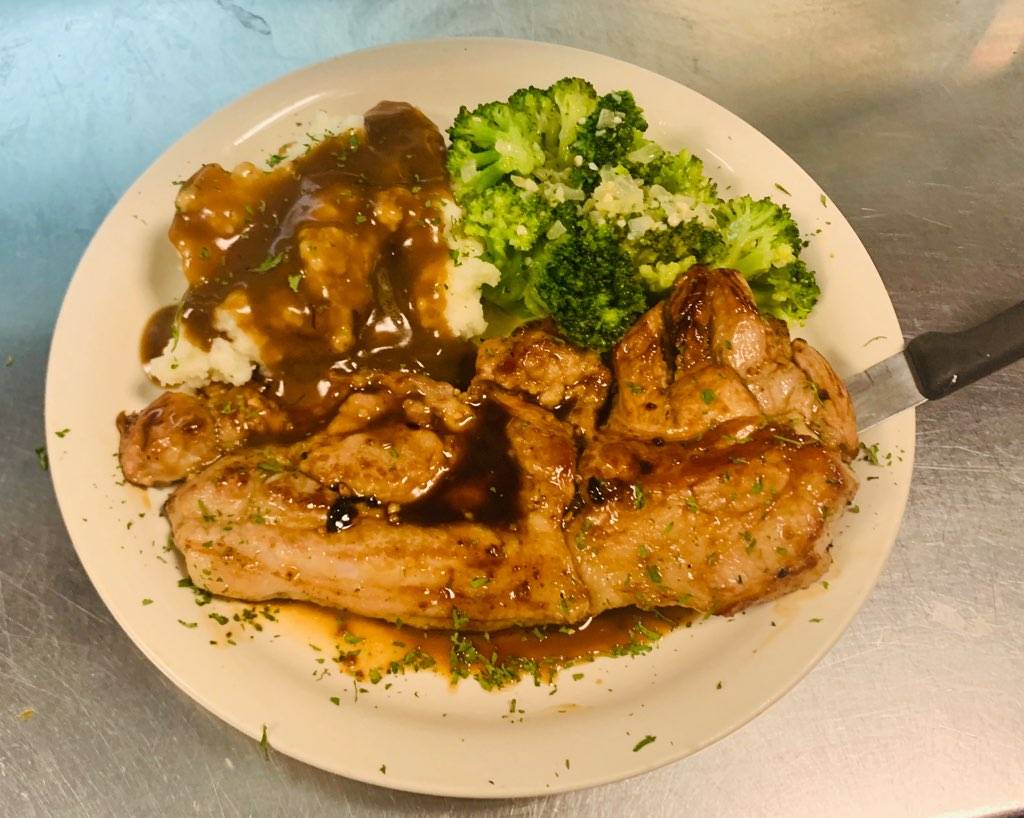 Country Cafe | restaurant | 229 Mt Cobb Hwy, Lake Ariel, PA 18436, USA | 5705030447 OR +1 570-503-0447