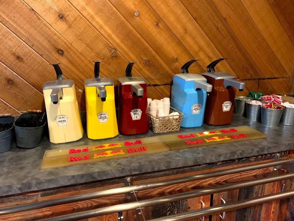 Slopeside Speakeasy | restaurant | 880 Summit Blvd #1270, Big Bear Lake, CA 92315, USA | 9098665766 OR +1 909-866-5766