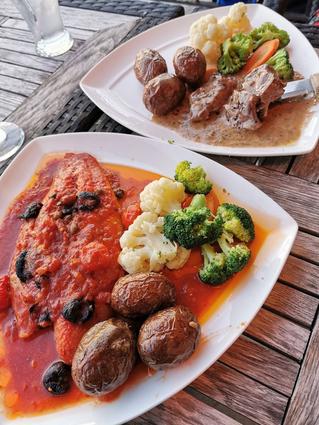 Oregano Pizza & Pasta | restaurant | 10909 Yonge St, Richmond Hill, ON L4C 3E3, Canada | 9058848600 OR +1 905-884-8600