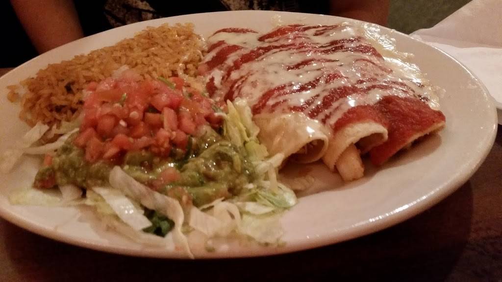 El Mezcal Mexican Restaurant | restaurant | 705 Texas Blvd # B, Bethalto, IL 62010, USA | 6183778902 OR +1 618-377-8902