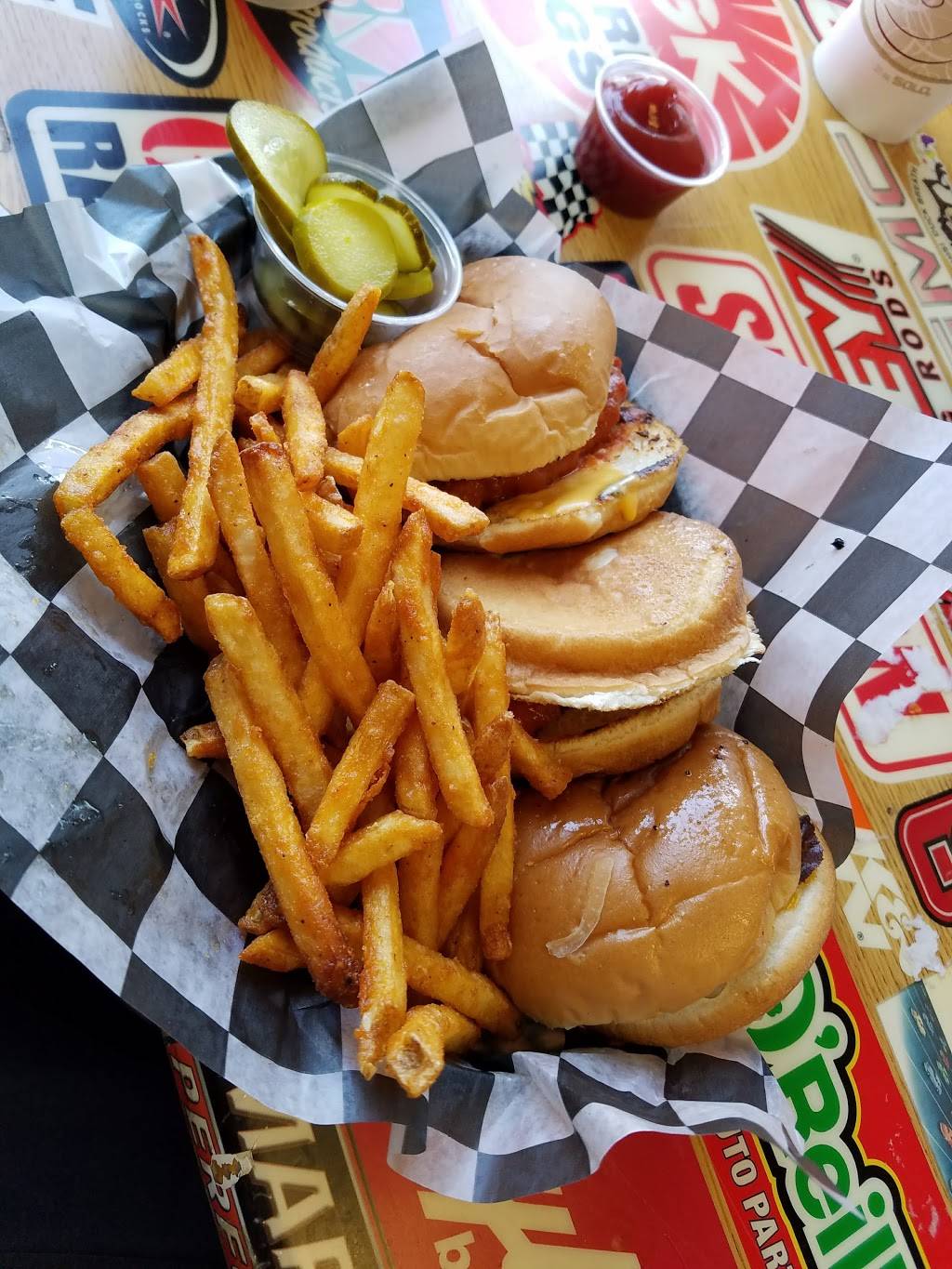 Seeburgers Cheeseburgers | restaurant | 26756 Gratiot Ave, Roseville, MI 48066, USA | 5863628585 OR +1 586-362-8585
