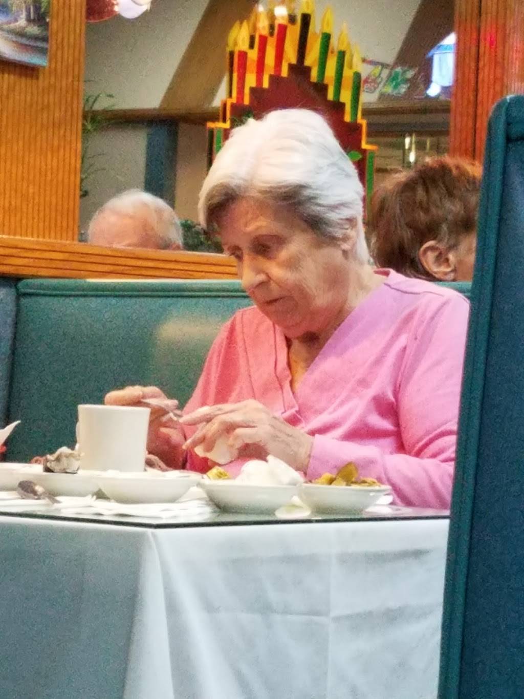 Blue Fountain Restaurant | restaurant | 734 Rte 37 W, Toms River, NJ 08755, USA | 7322405252 OR +1 732-240-5252