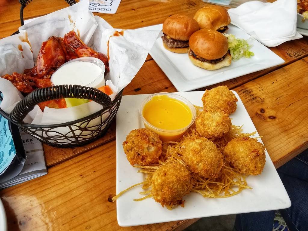 Phileas Foggs | restaurant | 11385 Poway Rd #100, San Diego, CA 92128, USA | 8584864442 OR +1 858-486-4442