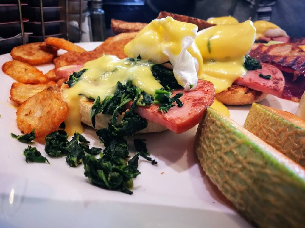 Eggsquis Drummondville 2 | restaurant | 510 des, Rue des Forges, Drummondville, QC J2B 0E4, Canada | 8194756969 OR +1 819-475-6969