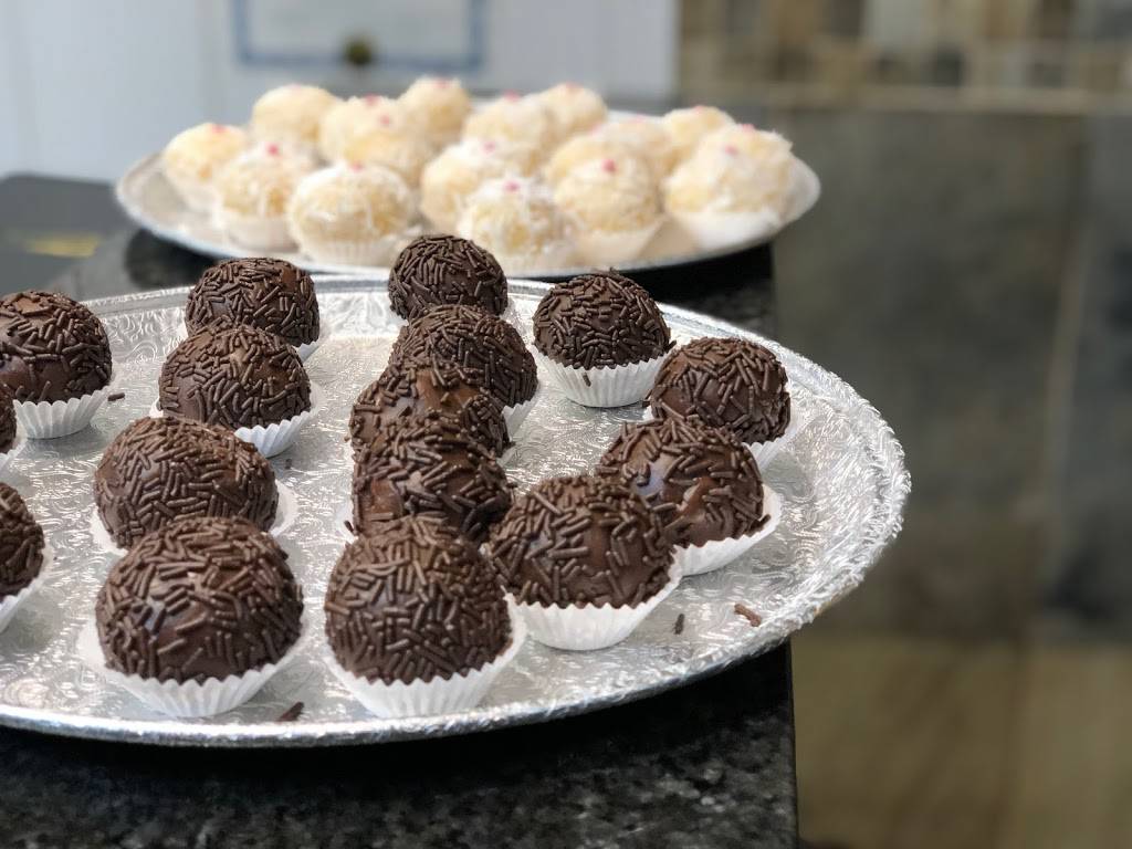 Costa Verde B.B.Q. & Portuguese Grill House | restaurant | 2764 Keele St, Toronto, ON M6M 2G2, Canada | 4166365517 OR +1 416-636-5517