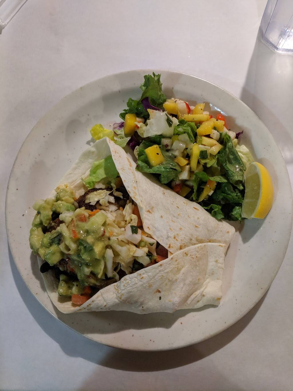 Golden Fish Seafood Restaurant | restaurant | 221 S Main St #101, Salinas, CA 93901, USA | 8314224946 OR +1 831-422-4946