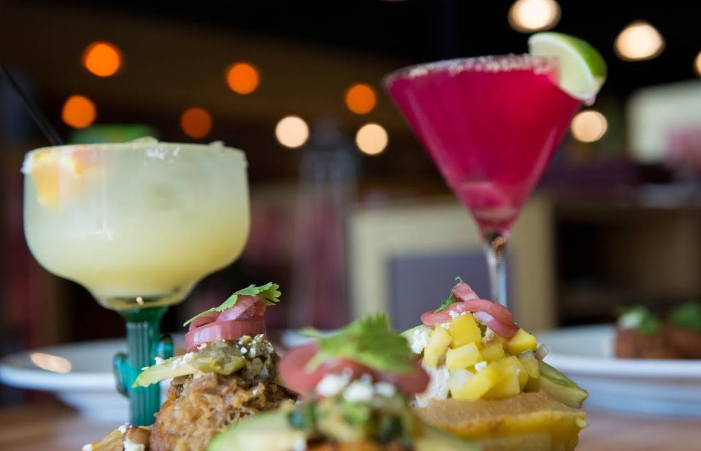 Bueno Loco | restaurant | 240 US-1, Falmouth, ME 04105, USA | 2076197057 OR +1 207-619-7057