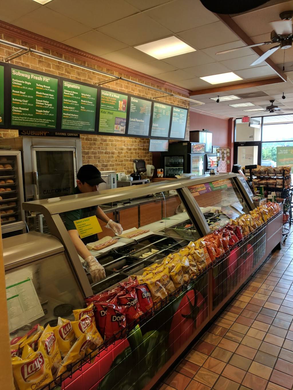 Subway Restaurants | restaurant | 41 West Lee Hwy, Ste 53, Oak Spring Plaza, Warrenton, VA 20186, USA | 5403490950 OR +1 540-349-0950