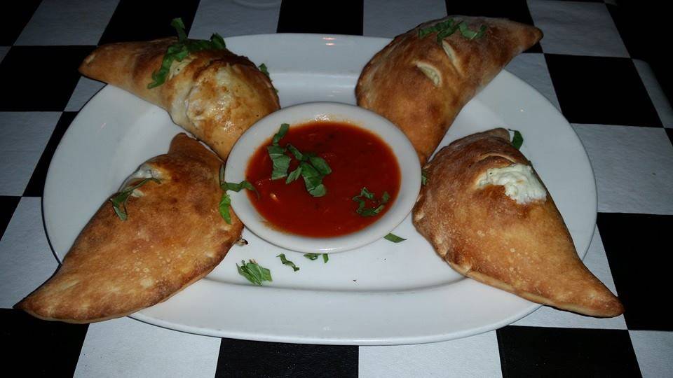 Ziggys IL Posto | restaurant | 9832 N 7th St #4, Phoenix, AZ 85020, USA | 6028704122 OR +1 602-870-4122