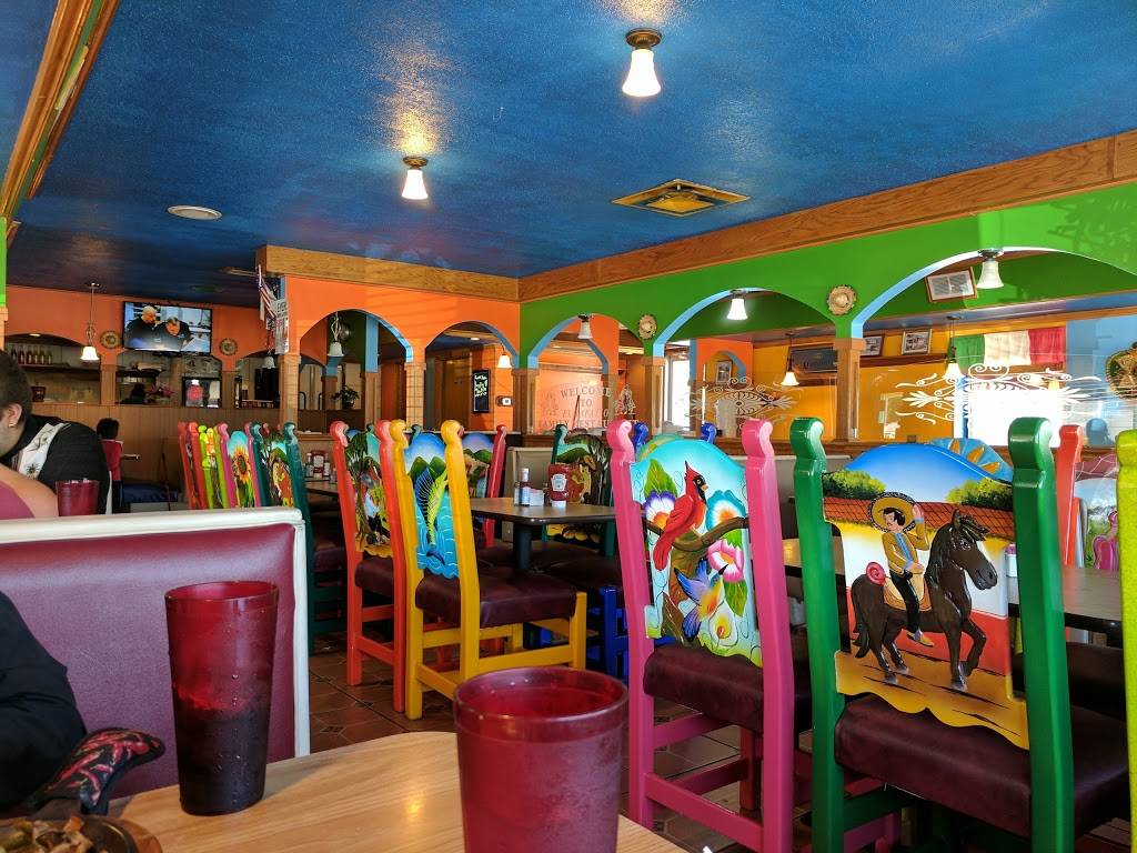 El Tapatio Inc | restaurant | 2300 Camanche Ave, Clinton, IA 52732, USA | 5632423885 OR +1 563-242-3885