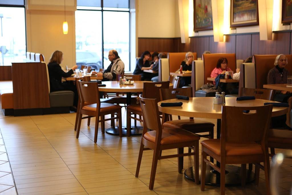 G. Georges | restaurant | 33080 Northwestern Hwy, West Bloomfield Township, MI 48322, USA | 2485398300 OR +1 248-539-8300