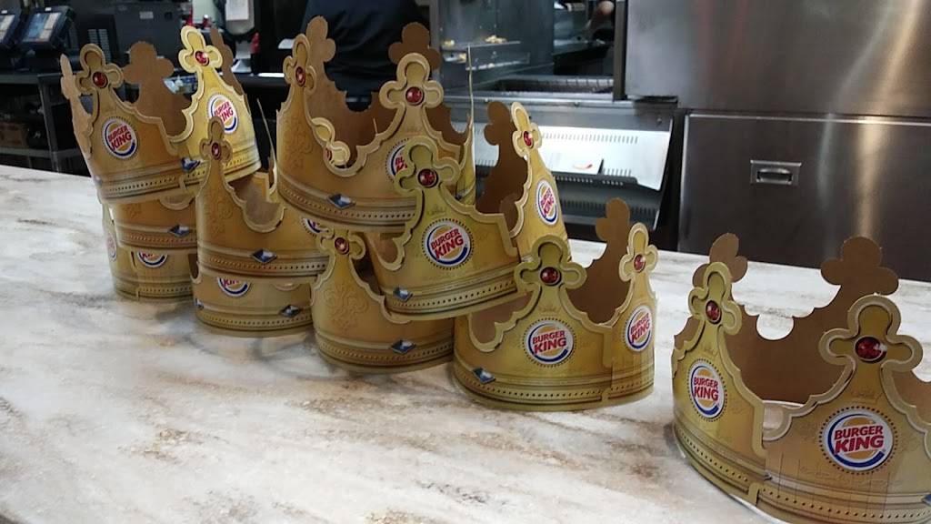 Burger King | restaurant | 1666 Second St, Norco, CA 92860, USA | 9517355156 OR +1 951-735-5156