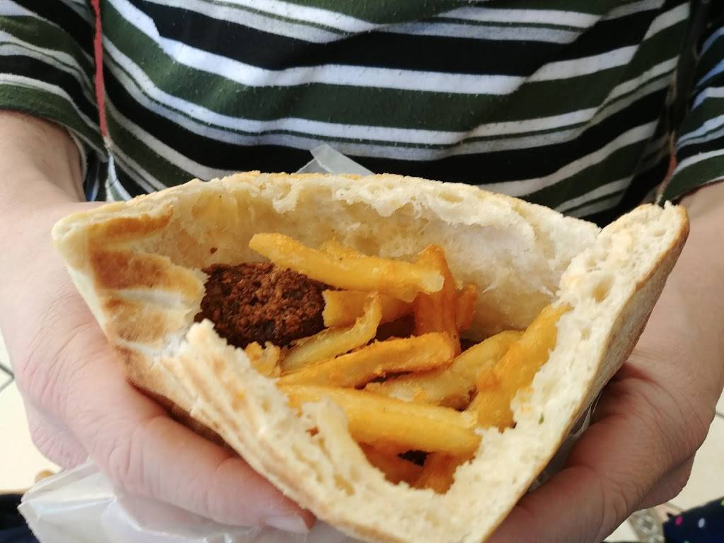 Caramels Ice Cream & Pizza | restaurant | 700 Reisterstown Rd, Pikesville, MD 21208, USA | 4104862365 OR +1 410-486-2365