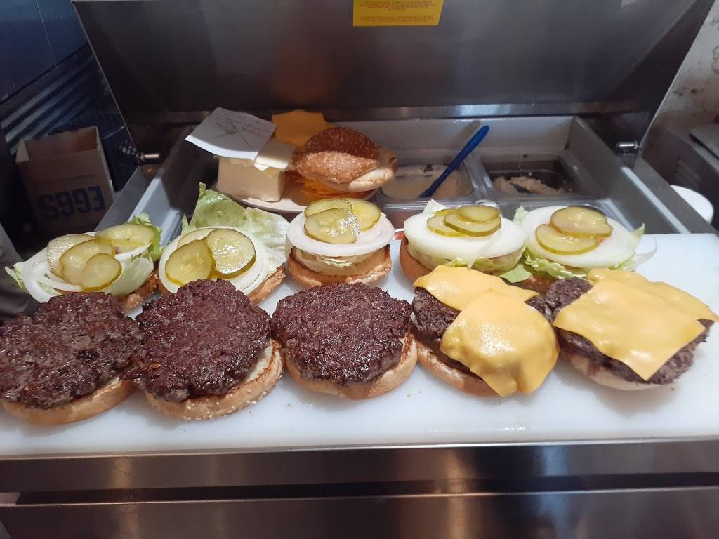 Angelos family dining | restaurant | 1832 Biddle Ave, Wyandotte, MI 48192, USA | 7342817807 OR +1 734-281-7807