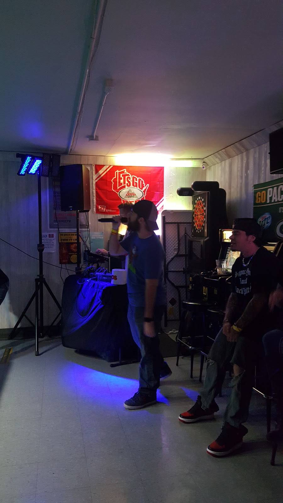 Sullivans Place | restaurant | 6015 75th St, Kenosha, WI 53142, USA | 2626948860 OR +1 262-694-8860