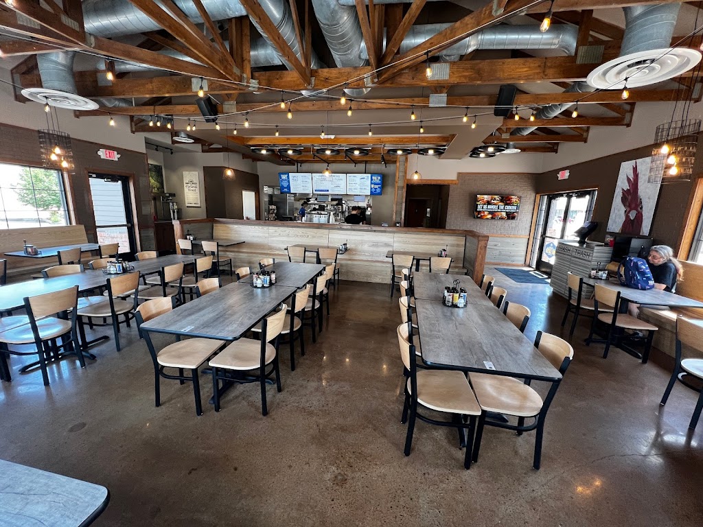 Chick N Max | restaurant | 8977 W Central Ave, Wichita, KS 67212, USA | 3162601188 OR +1 316-260-1188