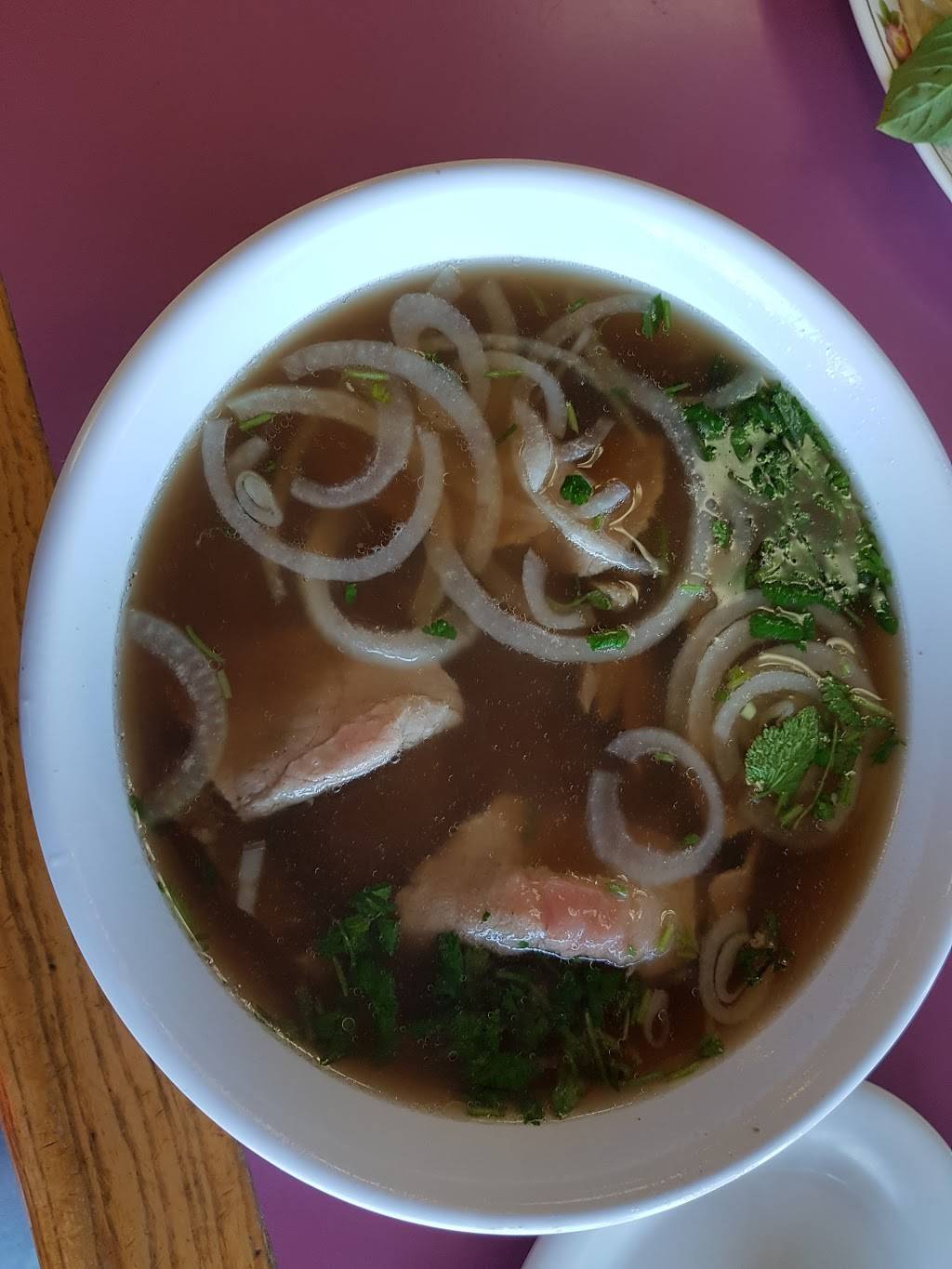 Pho Hong | restaurant | 2521 Rutland Dr #400, Austin, TX 78758, USA | 5123396002 OR +1 512-339-6002