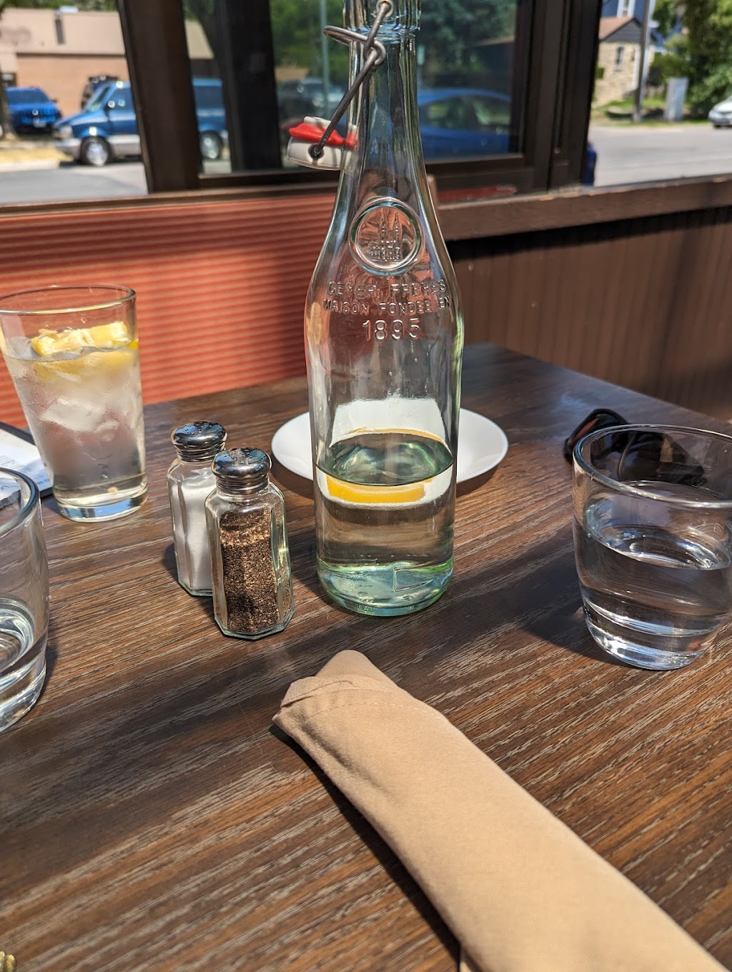 Fusion Pancake House & Bistro | restaurant | 5001 S 34th Ave, Minneapolis, MN 55417, USA | 6122008368 OR +1 612-200-8368