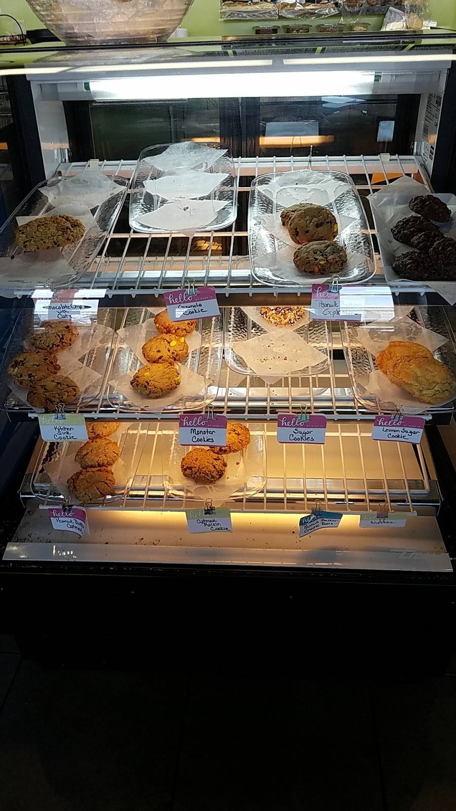 The Granola Jar @ 111 | restaurant | 111 S Green River Rd suite d, Evansville, IN 47715, USA | 8124018111 OR +1 812-401-8111