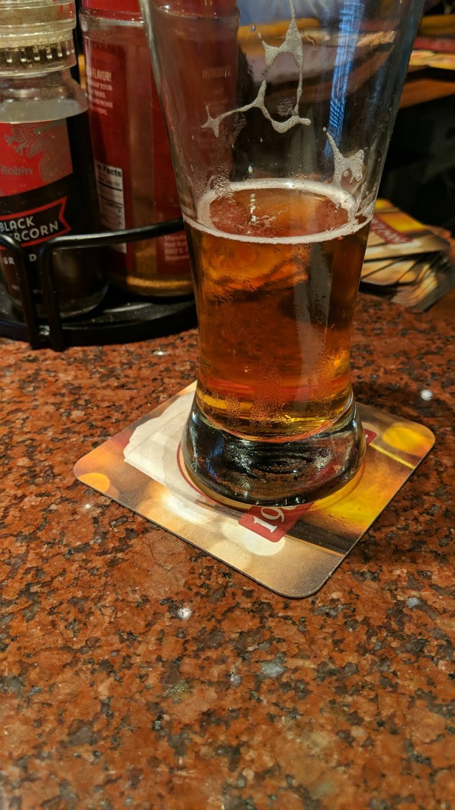 Red Robin Gourmet Burgers and Brews | restaurant | 1139 NE Grand Ave, Portland, OR 97232, USA | 5032319223 OR +1 503-231-9223