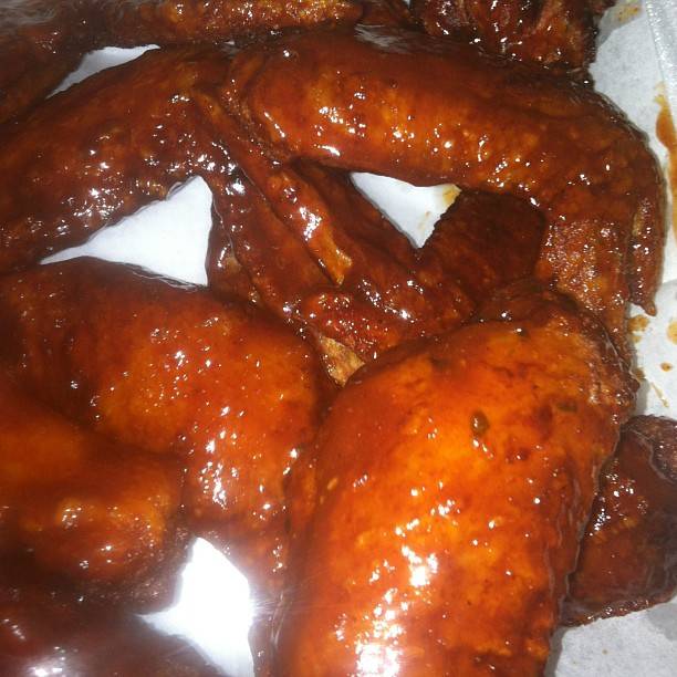 Joyces Lulu Bang Burgers & Wangs | restaurant | 310 S 48th St, Philadelphia, PA 19143, USA | 2674174008 OR +1 267-417-4008