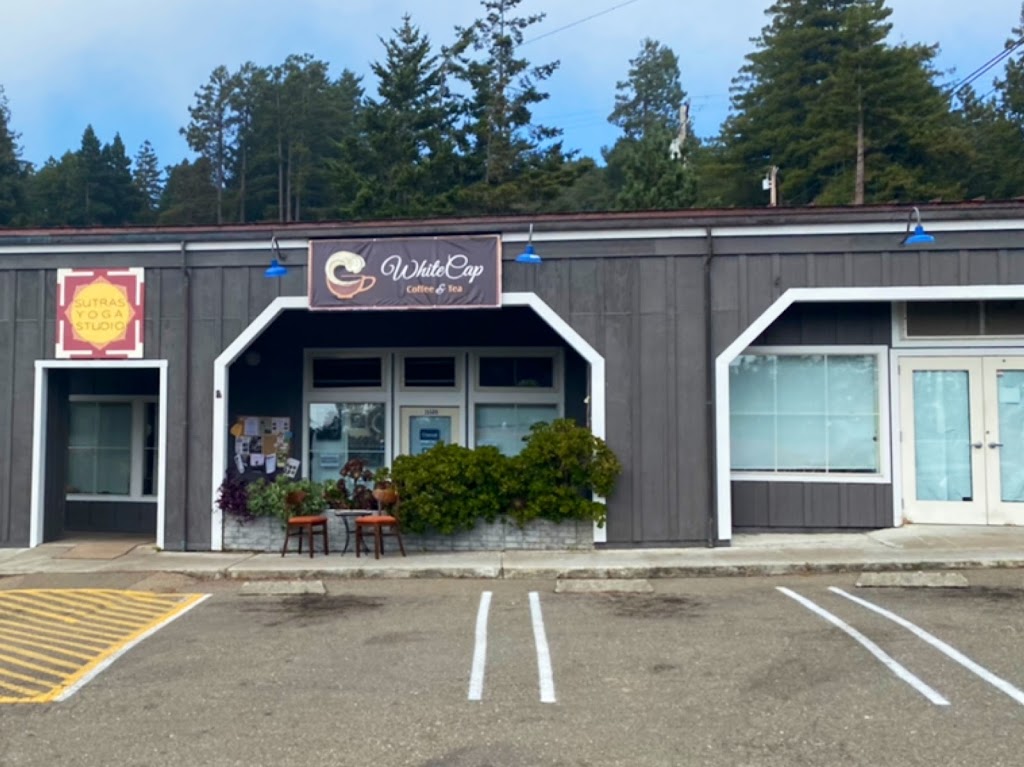 WhiteCap Coffee And Tea | cafe | 35509 CA-1, Gualala, CA 95445, USA | 7078841800 OR +1 707-884-1800