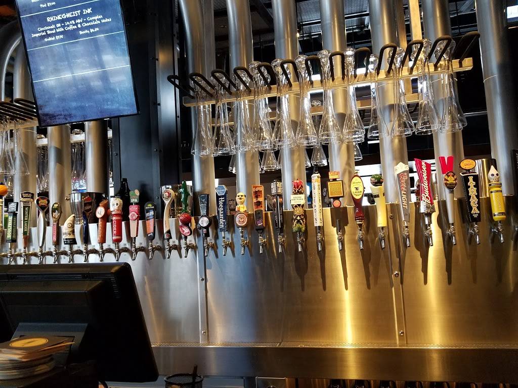 Yard House | restaurant | 160 Union St, Westlake, OH 44145, USA | 4408088403 OR +1 440-808-8403