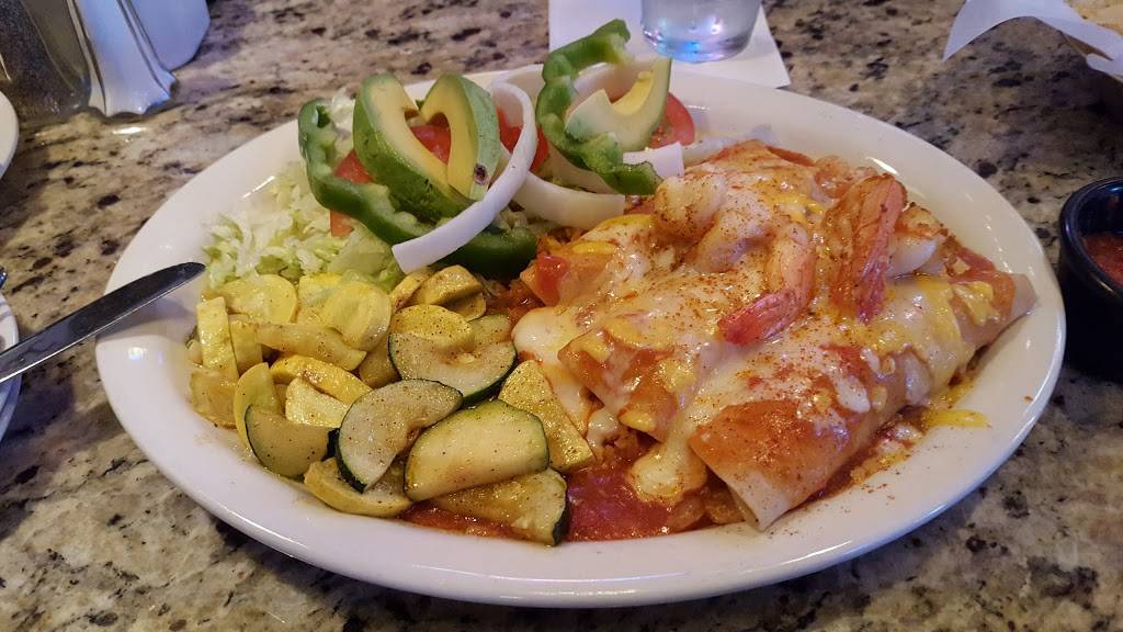 El Gabacho Tex-Mex Grill | restaurant | 2408 W Abram St, Arlington, TX 76013, USA | 8172768160 OR +1 817-276-8160