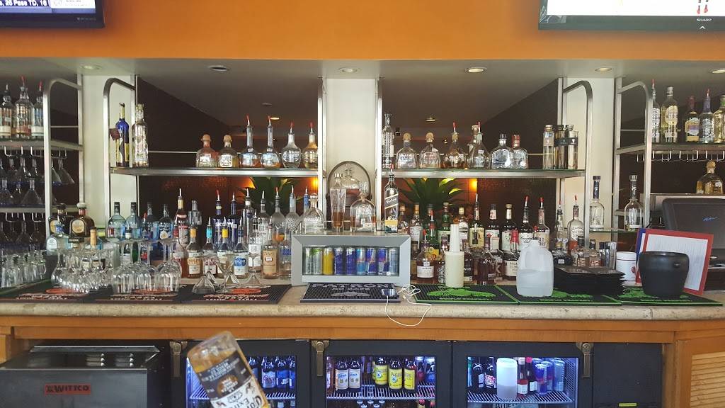 Cantina Laredo | restaurant | 530 Throckmorton St, Fort Worth, TX 76102, USA | 8178100773 OR +1 817-810-0773