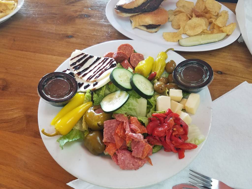 Roberts Italian Restaurant and Deli | restaurant | 6745 W Ken Caryl Ave, Littleton, CO 80128, USA | 7209817078 OR +1 720-981-7078