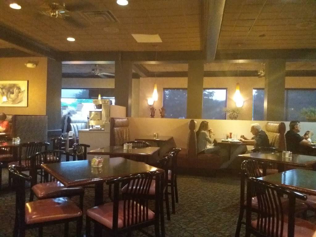 Brass Pointe | restaurant | 24234 Orchard Lake Rd, Farmington, MI 48336, USA | 2484761377 OR +1 248-476-1377