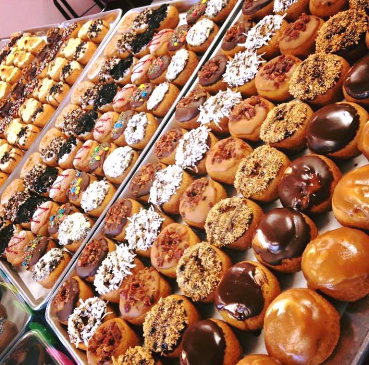 Peace, Love and Little Donuts of North Canton | bakery | 1310 S Main St, North Canton, OH 44720, USA | 3305266123 OR +1 330-526-6123