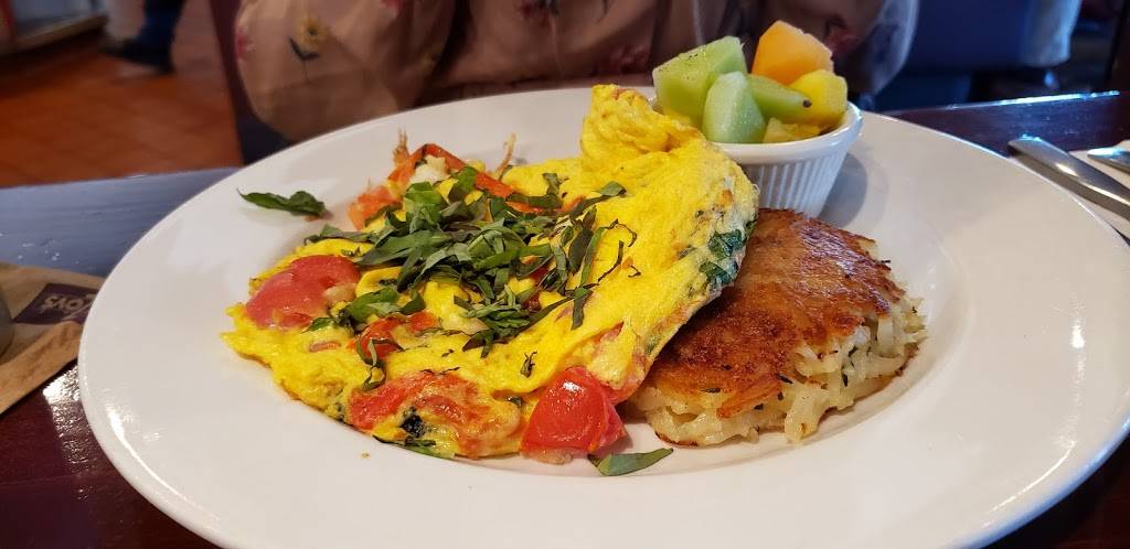 Zovs Bakery | restaurant | 17440 17th St, Tustin, CA 92780, USA | 7148388855 OR +1 714-838-8855