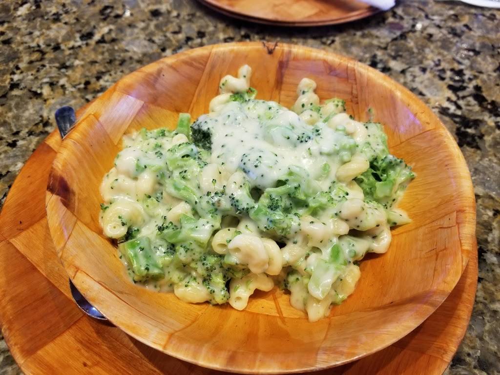 The WingHouse of Tampa Stadium | restaurant | 3712 W Columbus Dr, Tampa, FL 33607, USA | 8135758734 OR +1 813-575-8734