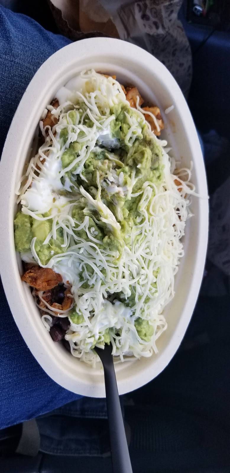 Chipotle Mexican Grill | restaurant | 68041 Mall Ring Rd, St Clairsville, OH 43950, USA | 7406959264 OR +1 740-695-9264