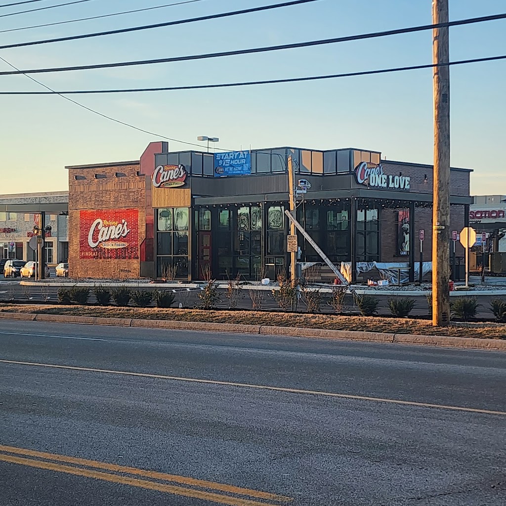 Raising Canes Chicken Fingers | restaurant | 1870 Tiffin Ave, Findlay, OH 45840, USA | 4193247424 OR +1 419-324-7424