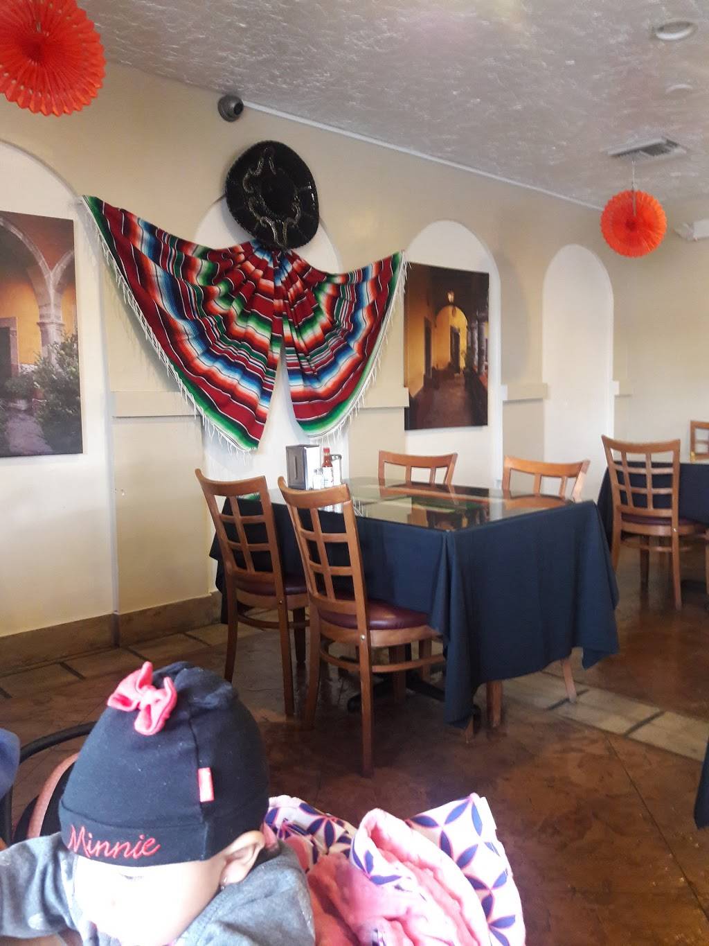 Charlys Restaurant | restaurant | 4549 Imperial Hwy, Inglewood, CA 90304, USA | 3103302697 OR +1 310-330-2697