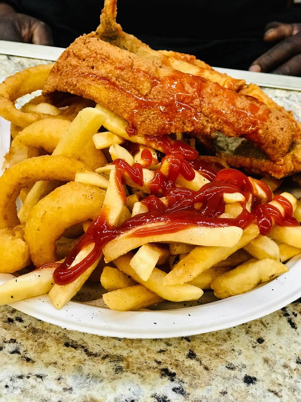 EAT TO LIVE | restaurant | 605 Albemarle Ave, Greenville, NC 27834, USA | 2523290181 OR +1 252-329-0181