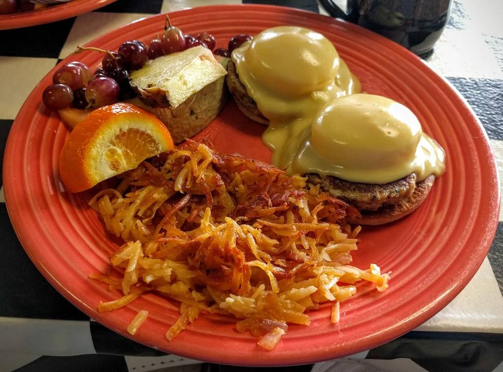 Plantation Cafe & Deli | meal takeaway | 95 Mathews Dr, Hilton Head Island, SC 29926, USA | 8433424472 OR +1 843-342-4472