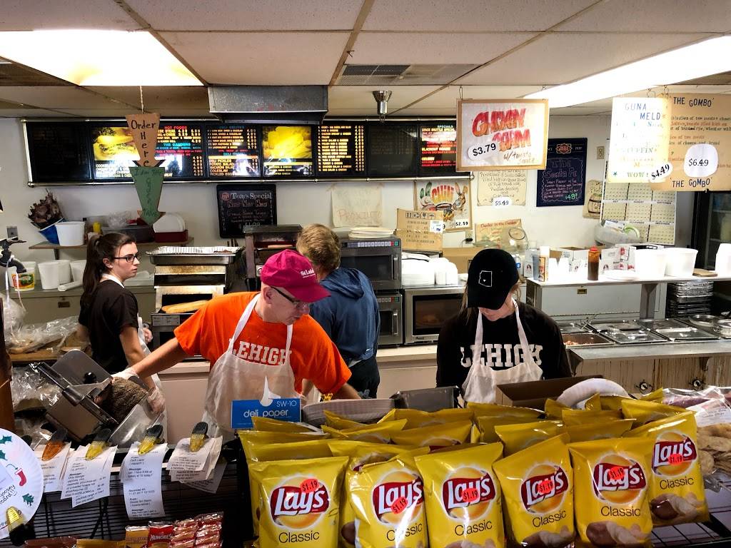 The Goosemen | restaurant | 102 W 4th St, Bethlehem, PA 18015, USA | 6108680176 OR +1 610-868-0176