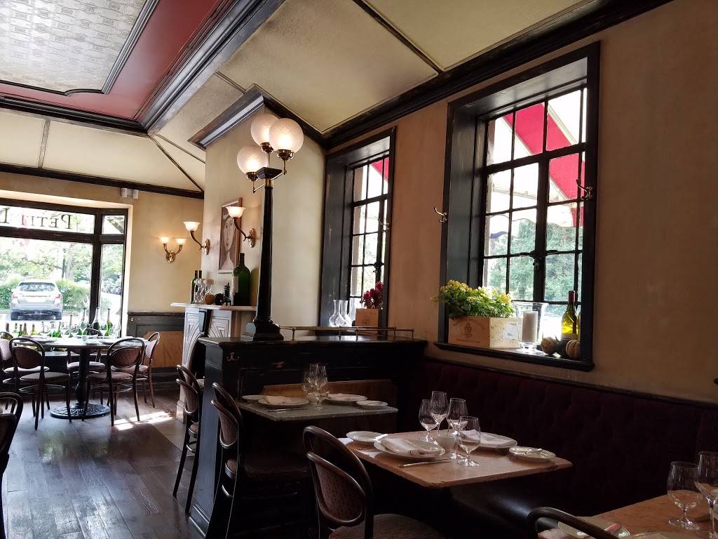 Petit Louis Bistro | restaurant | 4800 Roland Ave, Baltimore, MD 21210, USA | 4103669393 OR +1 410-366-9393