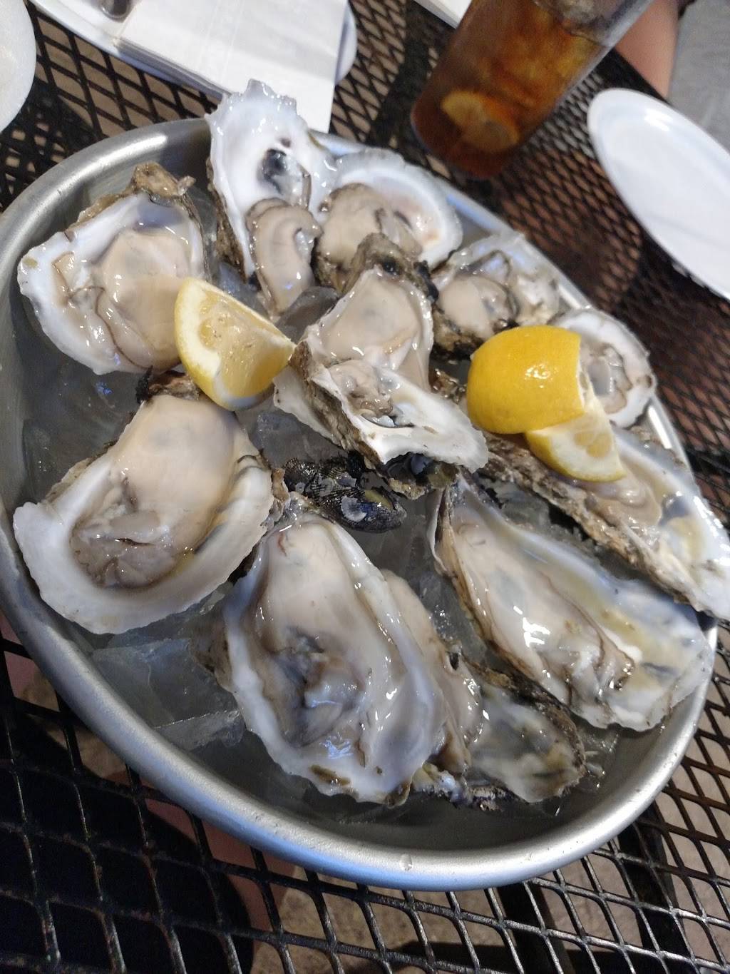 Monks Steamer Bar Inc | restaurant | 6690 Superior Ave, Sarasota, FL 34231, USA | 9419273388 OR +1 941-927-3388