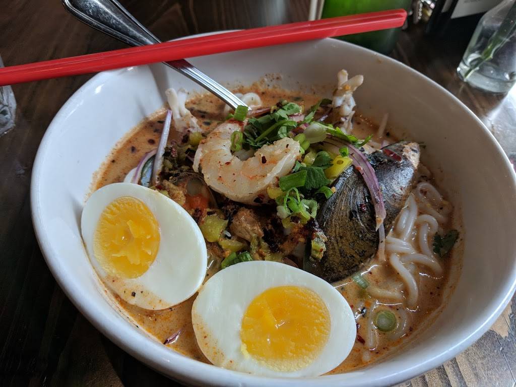 Banana Blossom Thai Restaurant | restaurant | 500 9th St, Gretna, LA 70053, USA | 5045000997 OR +1 504-500-0997