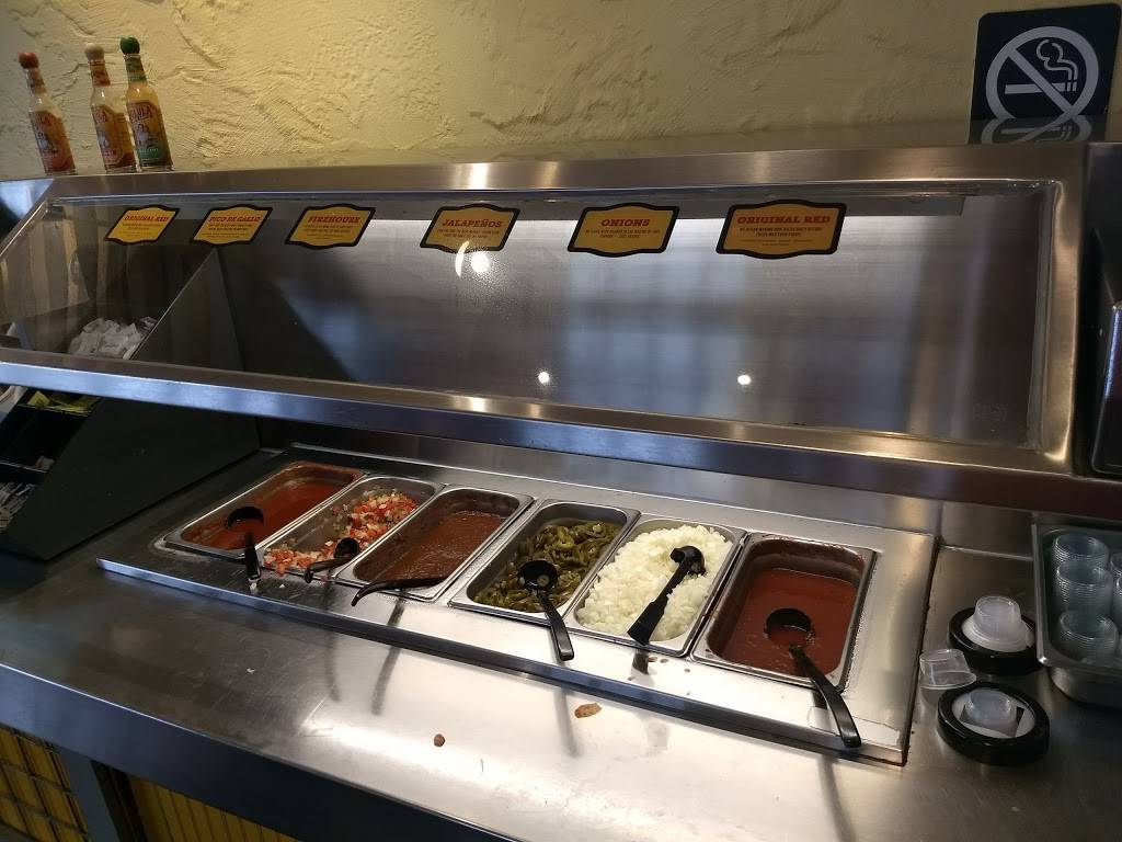 Taco Bueno | restaurant | 3202 S Sheridan Rd, Tulsa, OK 74145, USA | 9186658184 OR +1 918-665-8184