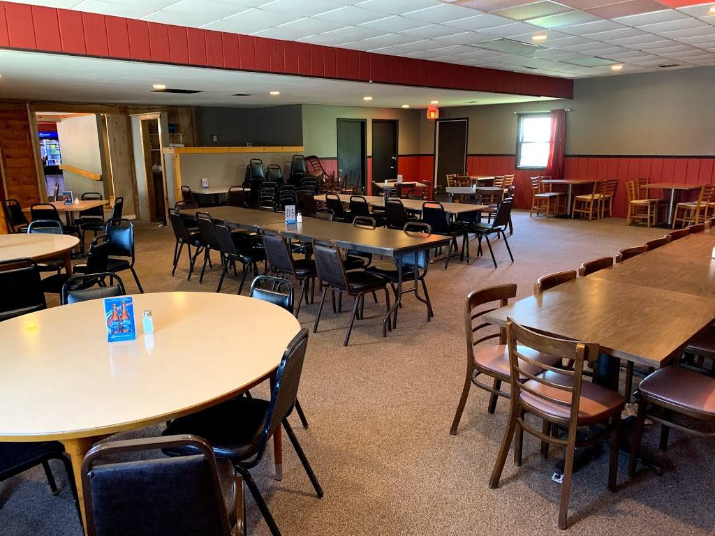 The Village Pub | restaurant | 235 W Main St, Winneconne, WI 54986, USA | 9205820155 OR +1 920-582-0155