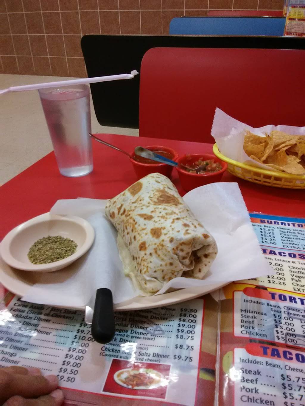 El Gallo | restaurant | 2547 W 111th St, Chicago, IL 60655, USA | 7732334510 OR +1 773-233-4510